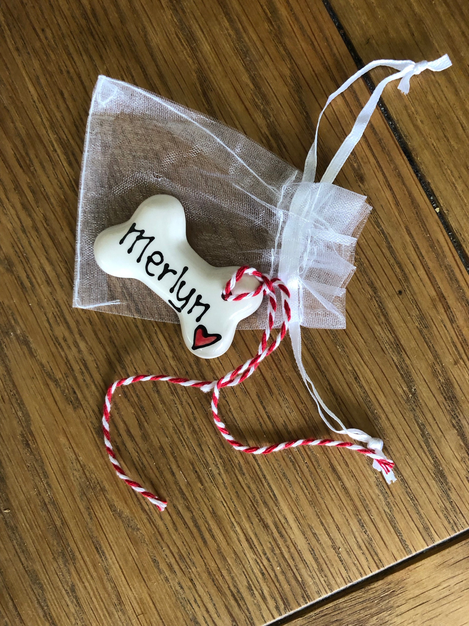 Dog Christmas decoration, personalised Christmas decoration, dog bone hanging decoration, personalised ceramic bone, gift for dogs, Xmas dog
