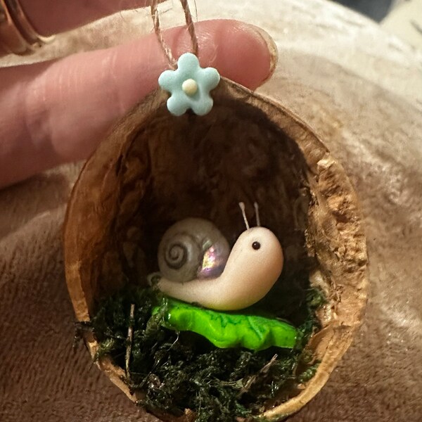 Nativity in A Nutshell - Set of Three Handmade Walnut Shell Decorations ...