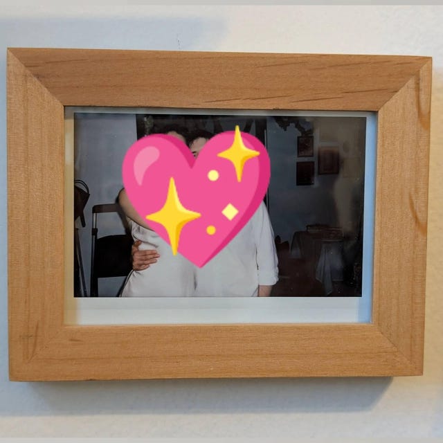 Picture Frame for Small Instant Camera Print in Peewee Style Solid