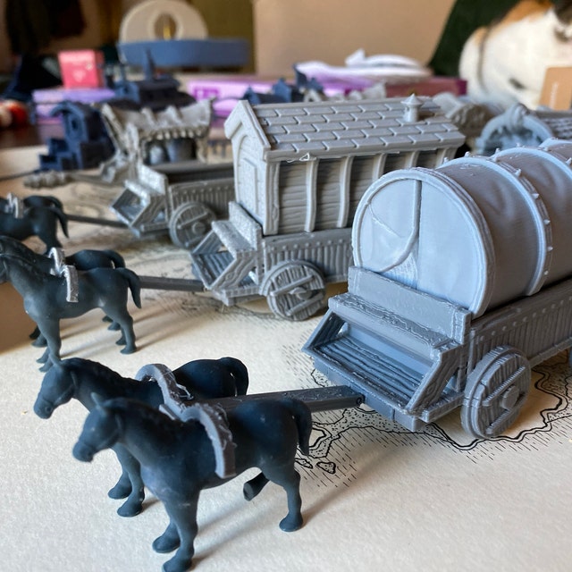 D&D Carts and Wagons Miniatures Set with Horse, Crate, Barrel and