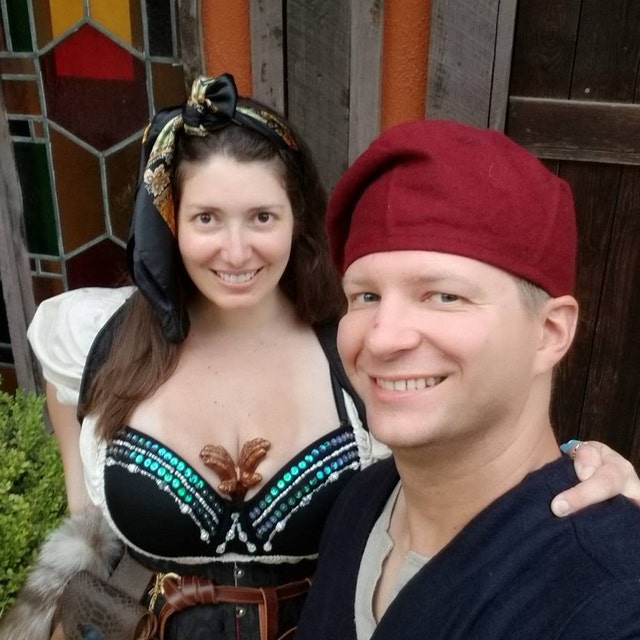 Looking for Ren fair costumes that support bigger busts but smaller frames?  : r/bigboobproblems