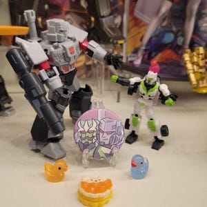 Yulissa added a photo of their purchase