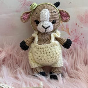 かぎ針編みのヤギの編みぐるみパターン：DIYぬいぐるみ（PDFパターン