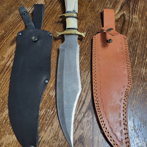 Personalized Damascus Steel Folding Knife - Exceptional Gift