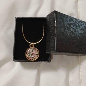 Kaitlyn added a photo of their purchase