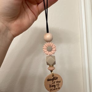 Kaitlyn added a photo of their purchase