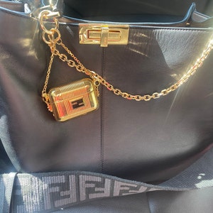 Perla added a photo of their purchase