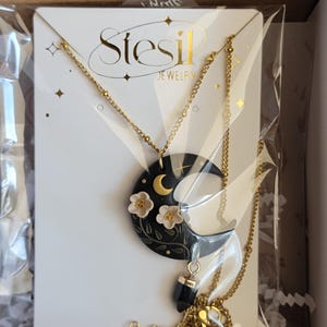 Calie added a photo of their purchase