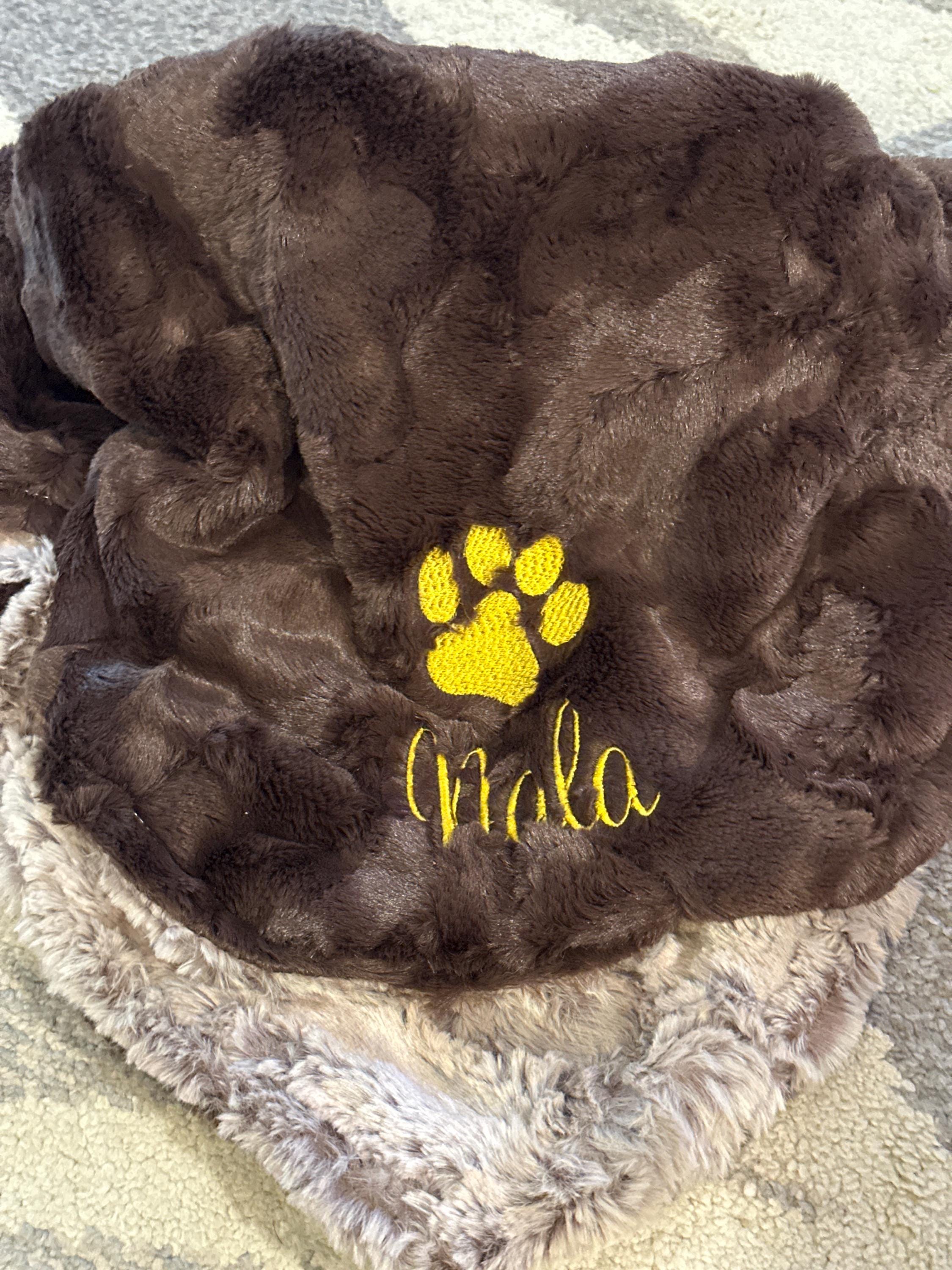 Personalized Wild Rabbit Sandshell dog Blanket, Brown Beige Dog Blanket, Paw Puppy Blanket, Personalized Dog Blanket