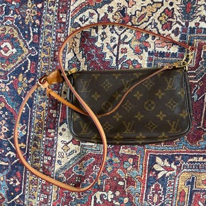 Ruth added a photo of their purchase