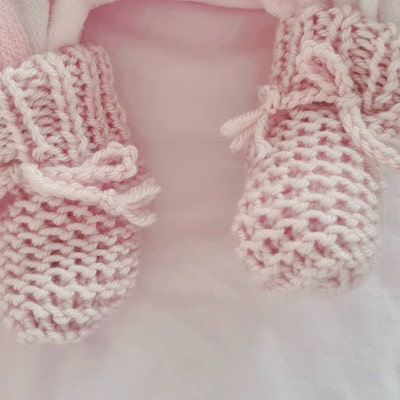 Paire De Chaussures + Chaussettes Pour Poupée Ancienne - Occasion