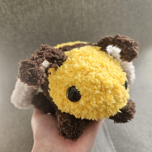Bumblebee & Mini Bee Crochet Pattern | Amigurumi Plushie Pattern PDF ...