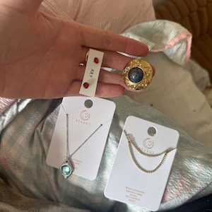 Hannahmarie added a photo of their purchase