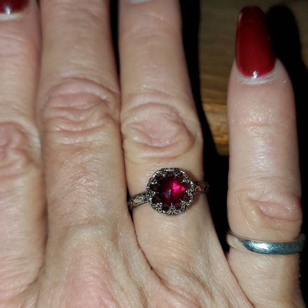 Roxy Ring Beautiful Gothic Vintage Sterling Silver Floral Band Ring ...