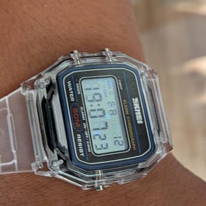 Itzel added a photo of their purchase