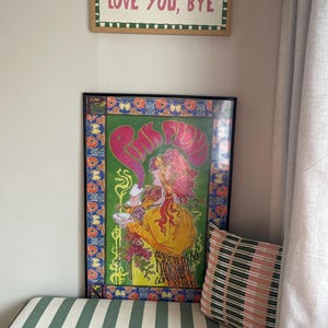 Kirsty added a photo of their purchase