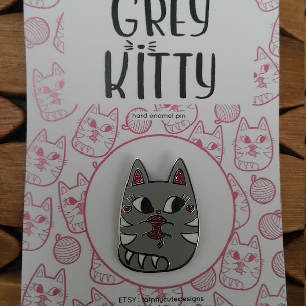 Cute Poop Enamel Pin | Cute Pin, Pin Mignon, Pin Crotte, Pin Caca, Pin ...