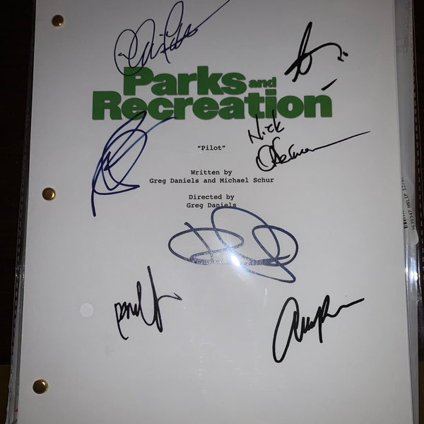 Parks and Recreation TV Script Sign Autograph Screenplay Amy Poehler Rashida Jones Aziz Ansari