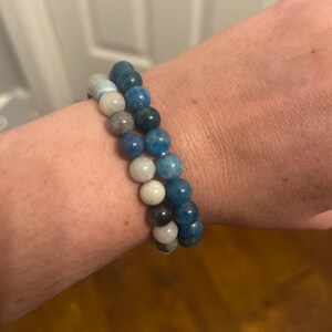 Handgefertigtes Blauer Apatit Armband, 8 mm Apatit Armband, Blauer ...