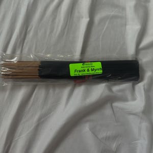 Naiomie added a photo of their purchase