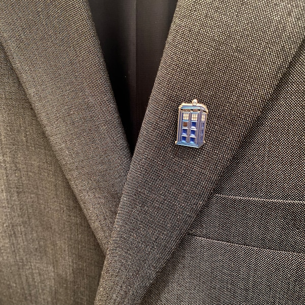 Tardis Pin *new Design* (max.dim 22mm) DR WHO Police Box, Time Machine ...