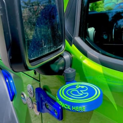 Jeep Duck Landing Pad - Silicone Holder & Mirror Mount For Wrangler JL/JLU/JT 2018-2024, Black