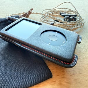 Apple iPod classic 第5世代 80GB 本体＋本革ケース付 これは第5世代用のApple純正レザーケースですか？ : r/ipod