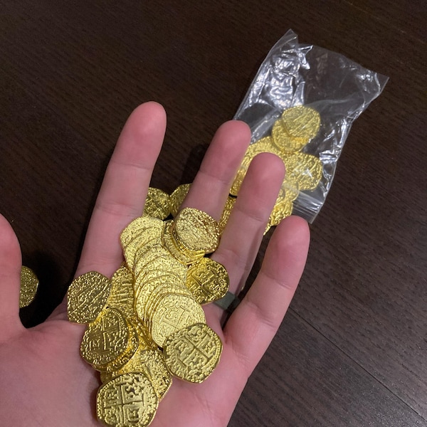 Metal Pirate Coins - 50 Gold Spanish Doubloon Replicas - Fantasy Metal ...