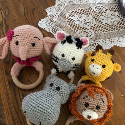 5IN1 Crochet Baby Rattle Patterns : Zebra, Lion, Giraffe, Elephant ...