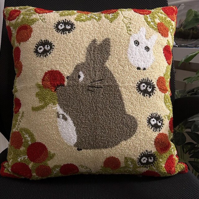 となりのトトロ風刺繍入りジッパー付きクッションカバー 17インチ×17