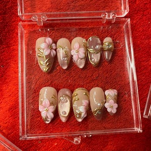 Noora added a photo of their purchase