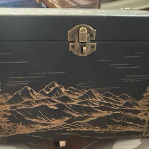 Savannah added a photo of their purchase