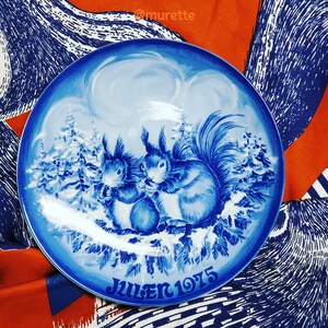 グスタフスベリ スヴェン・ジョンソン作 磁器プレート、ロイヤル