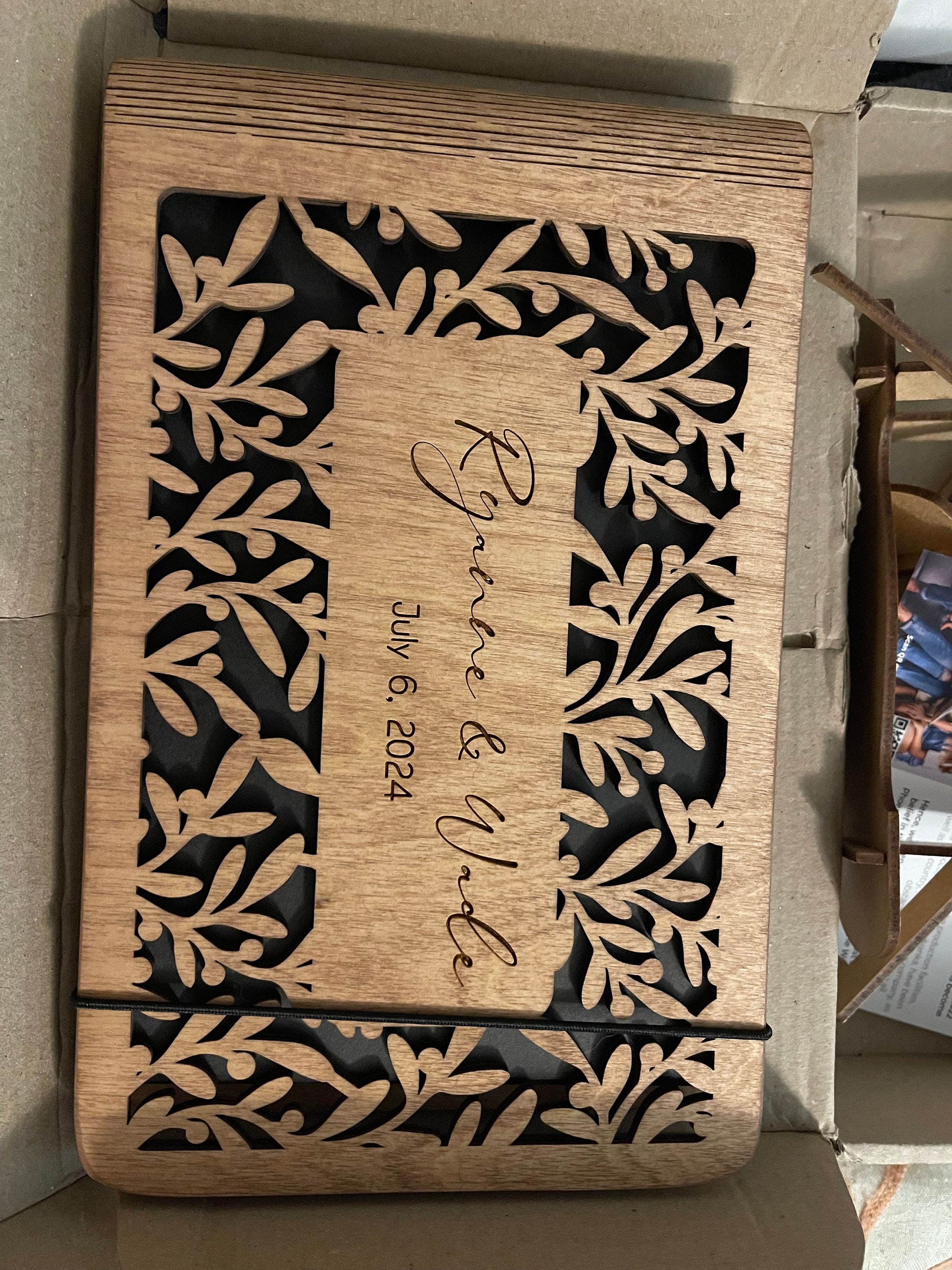 Personalized Gift, Wooden Photo Album Engraved, Scrapbook Album for Her, Custom Family Photo Album Honeymoon, Christmas Gift for Couple