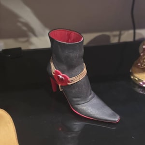 Meneshea added a photo of their purchase