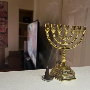 Yellow hat ein Foto des gekauften Artikels hinzugefügt