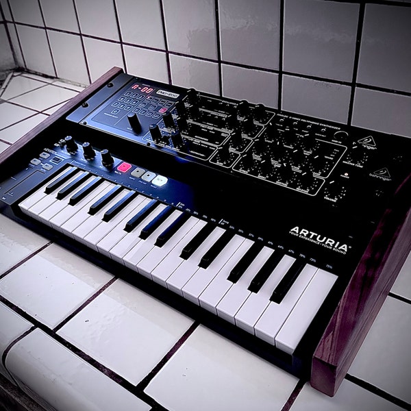Arturia Keystep and Synth Rack Stand Behringer Pro-800, Model D ...