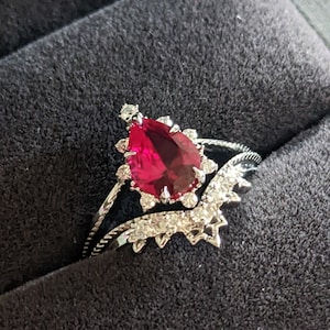 Vintage Teardrop Ruby Engagement Ring Set Milgrain Three Stone Wedding ...