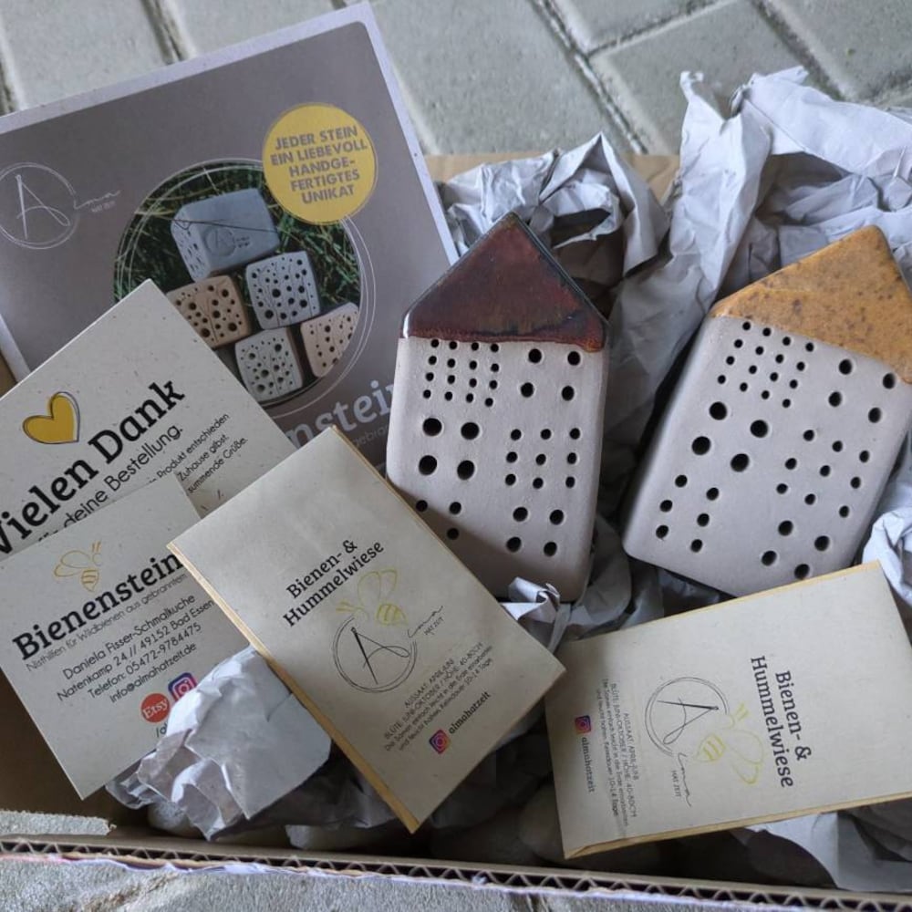 Bienensteinhaus groß goldbunt