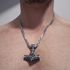 GUILLAUME added a photo of their purchase