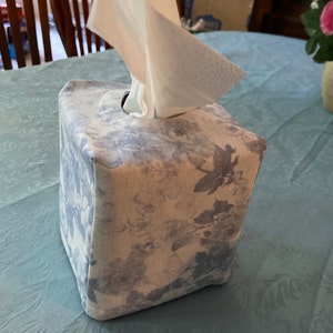 BLANK Essex White Tissue Box Cover with No Monogramming