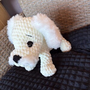 かぎ針編みのマルチーズ犬のパターン: あみぐるみマルチプーのおもちゃ