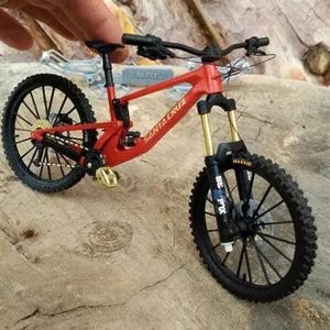 Jakurio added a photo of their purchase