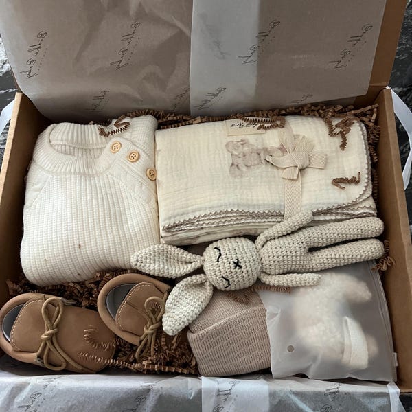 Baby Boy/girl Gift Box Set, Personalized Gift, Gender Neutral Baby Gift ...