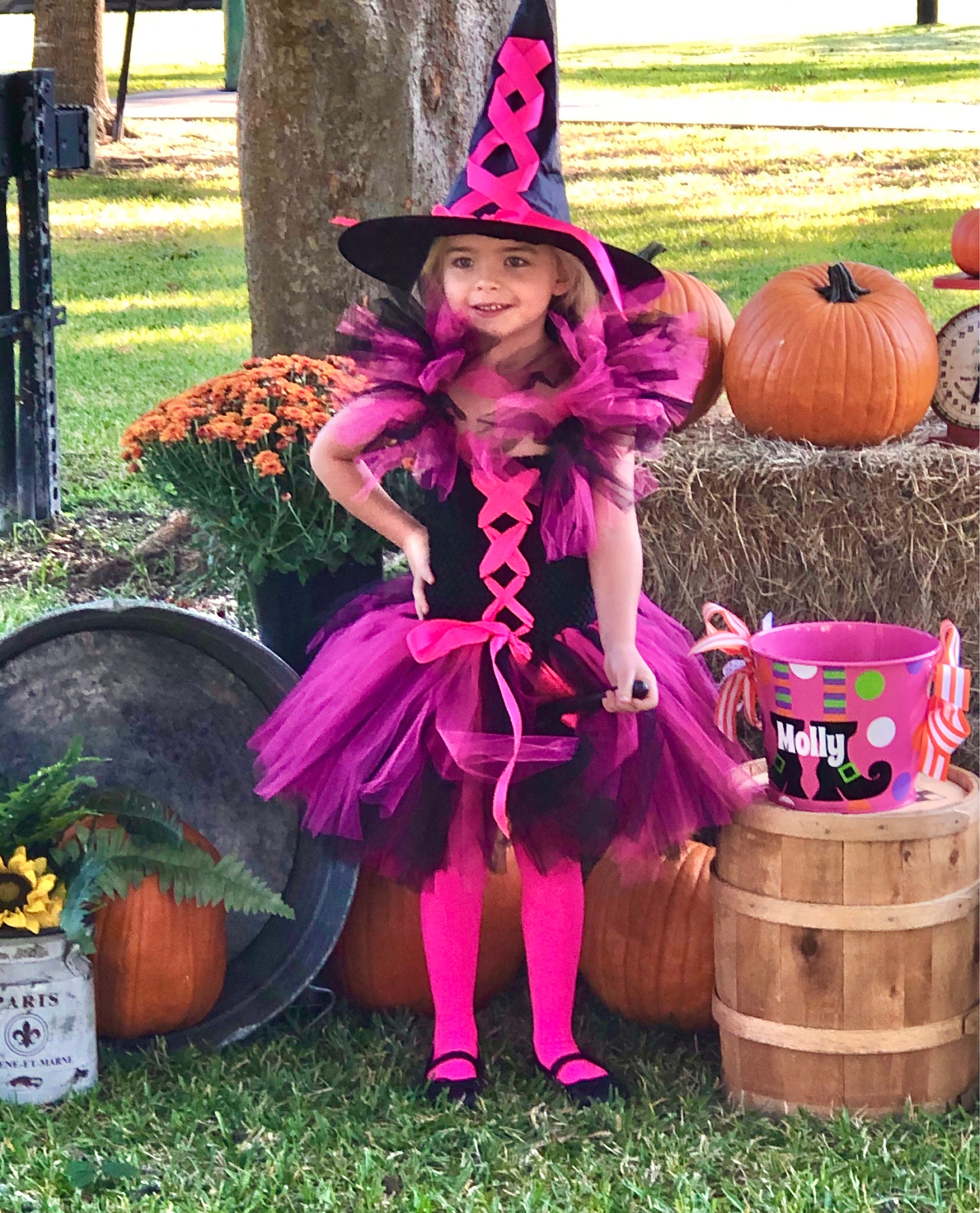 5 QT Halloween Trick or Treat Bucket w/Handles/Personalized/White with Witches Feet /Many Designs to Choose From