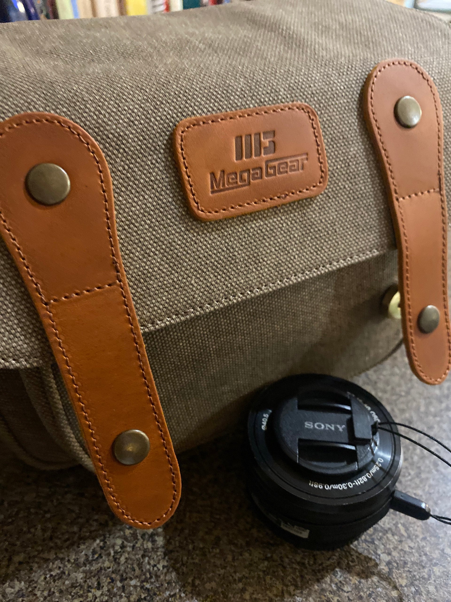 MegaGear Sequoia Canvas Camera Bag Shoulder Bag Case - Compatible with Canon Camera, Nikon, Sony SLR/DSLR Mirrorless Cameras and Lenses