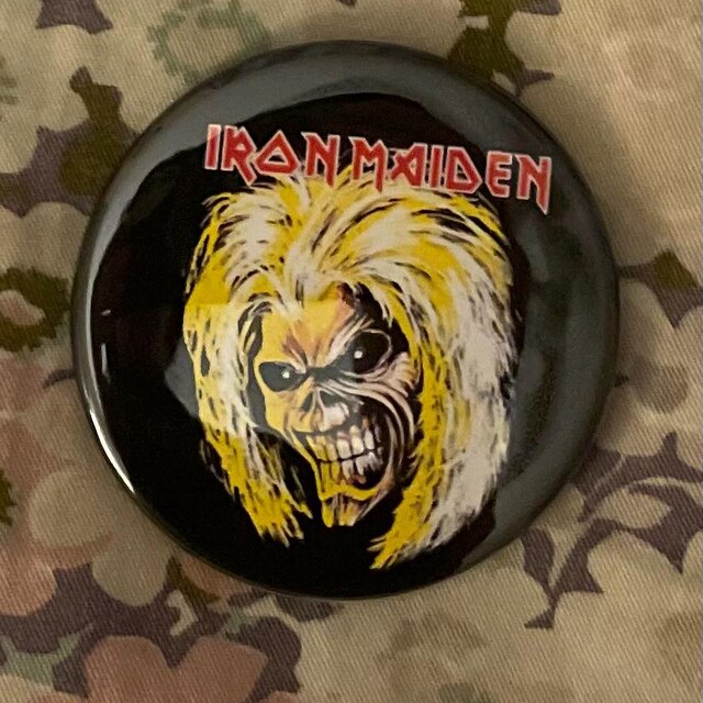 アイアンメイデン　メタル　ピンバッジ IRON MAIDEN -アイアン・メイデン- LOGO 「ロゴ」 ピンバッジ