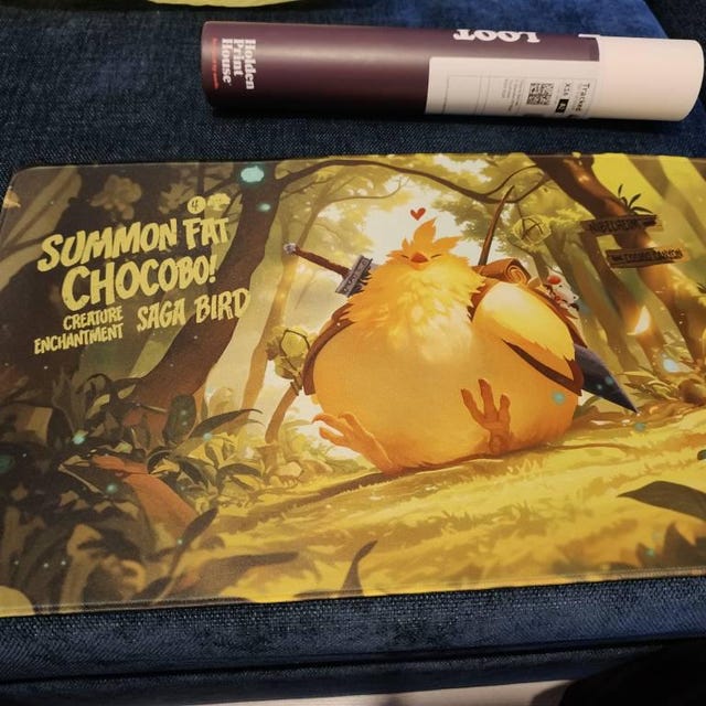 でぶチョコボ召喚カードプレイマット | バスターソード MTG デスク
