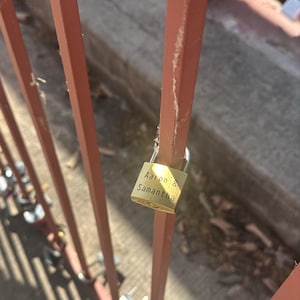 Me added a photo of their purchase