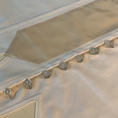 12 Rimmed Pearlized Cream Plastic Sew-through Buttons 9/16 14.5mm 10338
